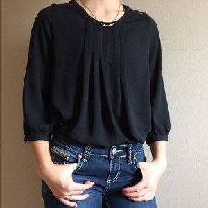 Long sleeve black shirt